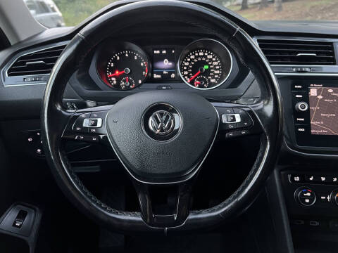 2018 Volkswagen Tiguan 2.0T SEL 4Motion