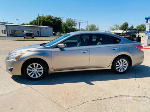 2014 Nissan Altima for sale at Pioneer Auto in Ponca City OK