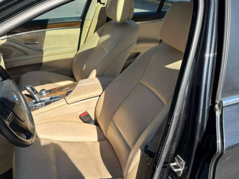 2012 BMW 5 Series 528i xDrive