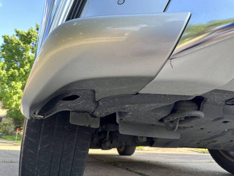 2019 Lexus LX 570 Three-Row