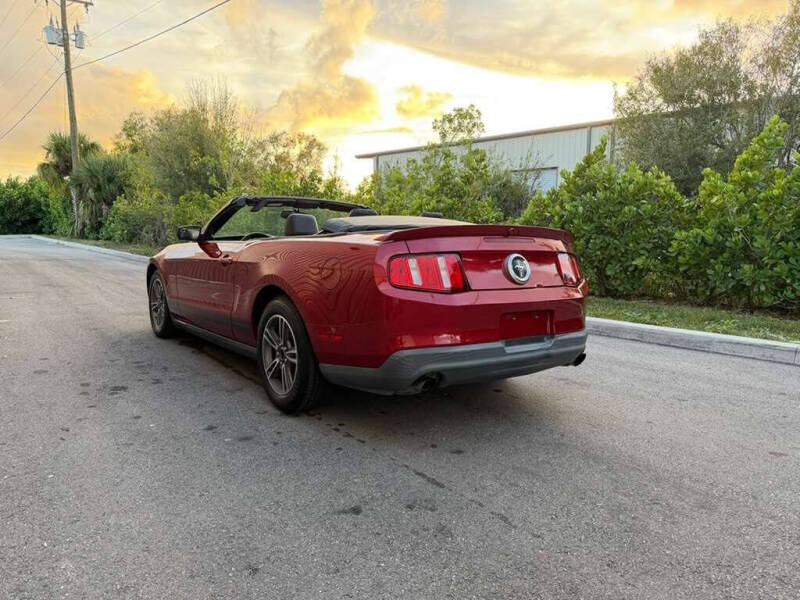 2012 Ford Mustang V6 Premium