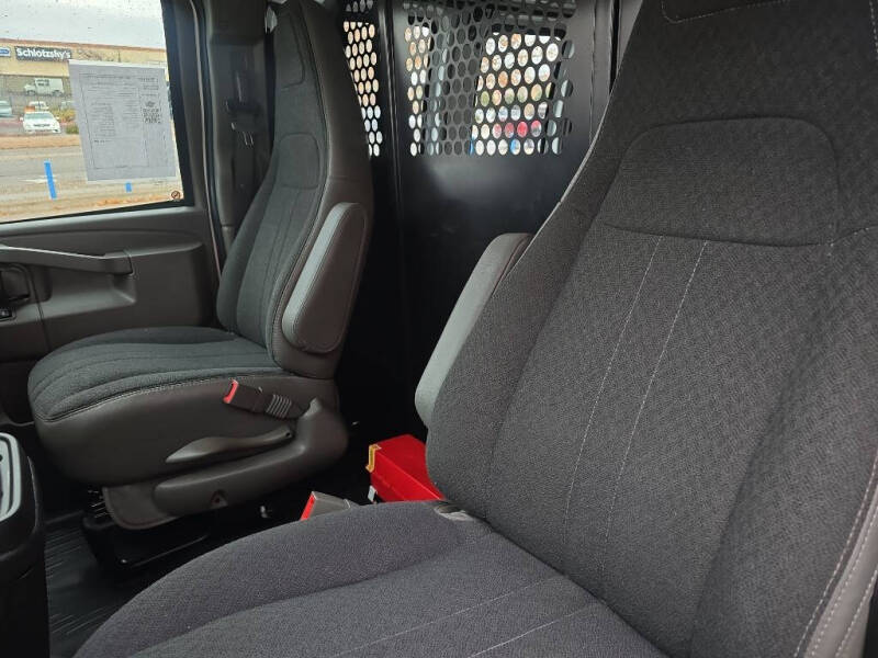 2024 GMC Savana 2500