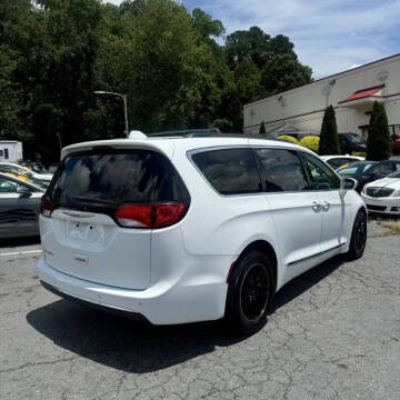 2017 Chrysler Pacifica Touring Plus