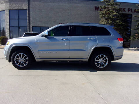 2015 Jeep Grand Cherokee for sale at Elite Motors in Fargo ND