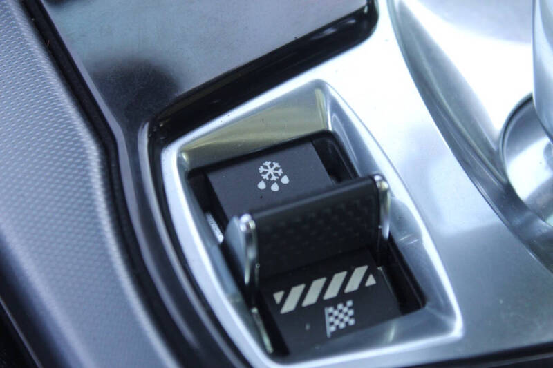 2018 Jaguar F-TYPE 296HP