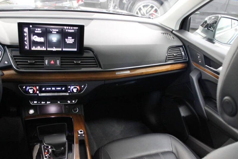 2023 Audi Q5 quattro Premium 40 TFSI