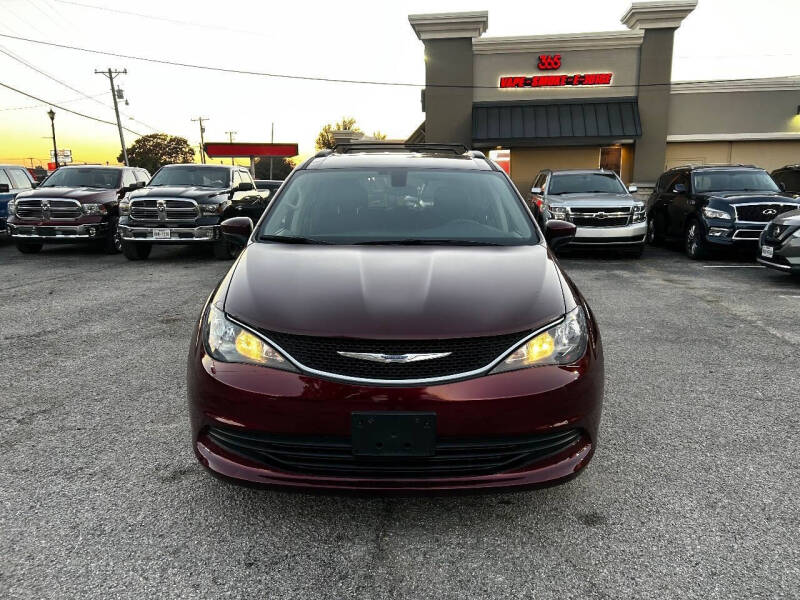 2017 Chrysler Pacifica Touring