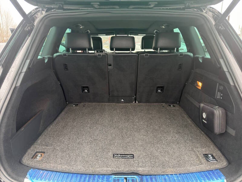 2017 Volkswagen Touareg V6 Wolfsburg