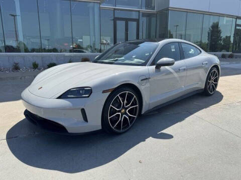 2025 Porsche Taycan 4