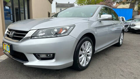 2013 Honda Accord for sale at CarMart One LLC in Freeport NY