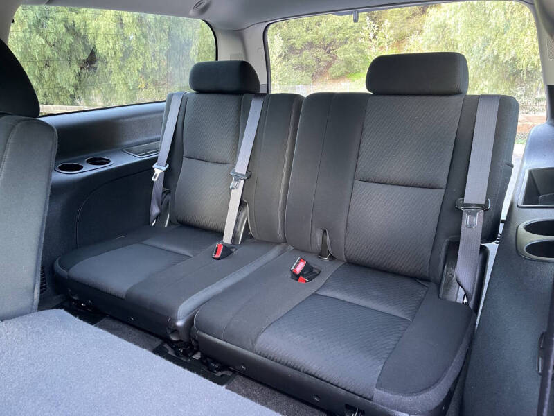 2012 Chevrolet Suburban LS