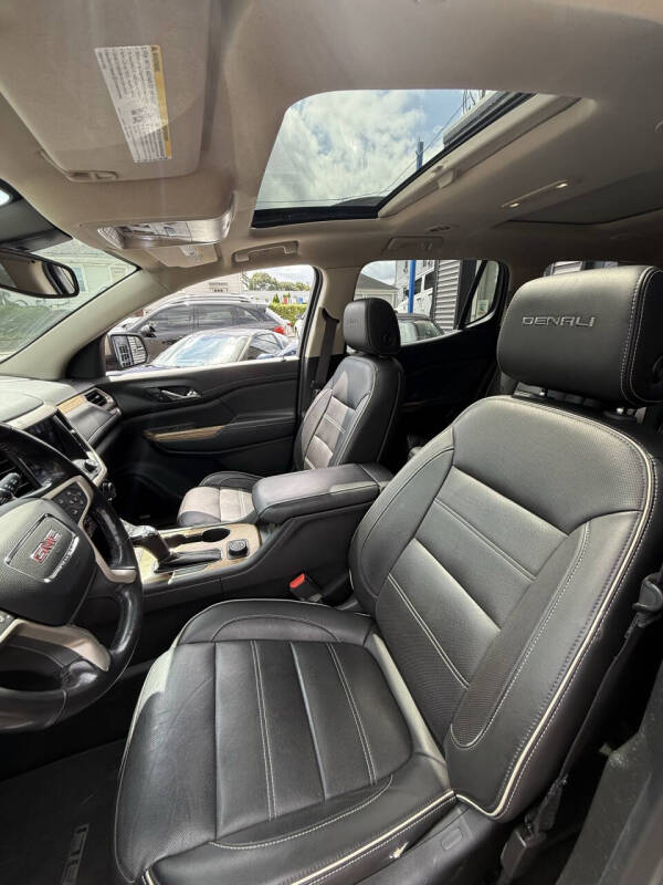 2019 GMC Acadia Denali