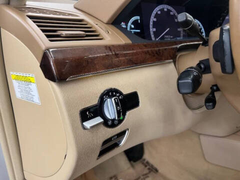 2009 Mercedes-Benz S-Class S 550 4MATIC