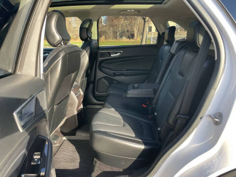 2018 Ford Edge Titanium