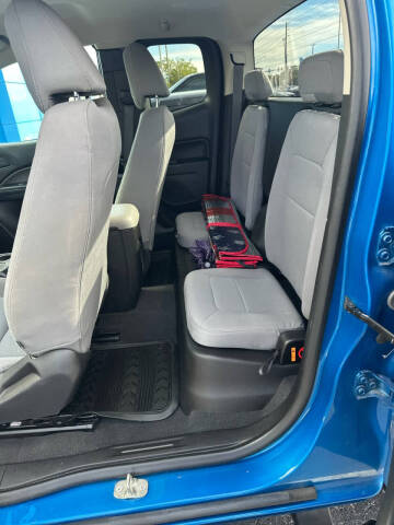 2022 GMC Canyon Elevation Standard