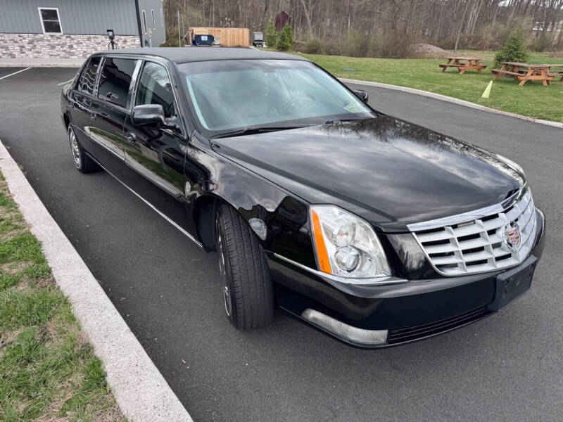 2011 Cadillac DTS Pro Coachbuilder Limo