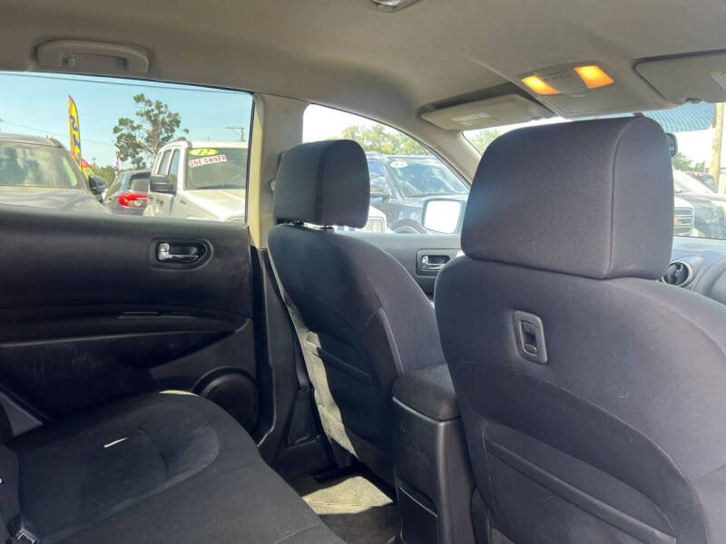 2015 Nissan Rogue Select S