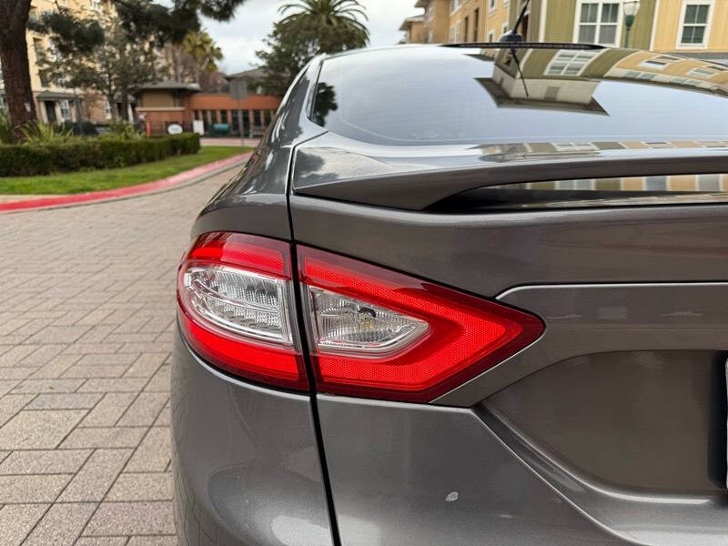 2014 Ford Fusion Hybrid Titanium