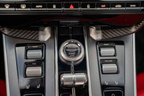 2025 Aston Martin Vanquish