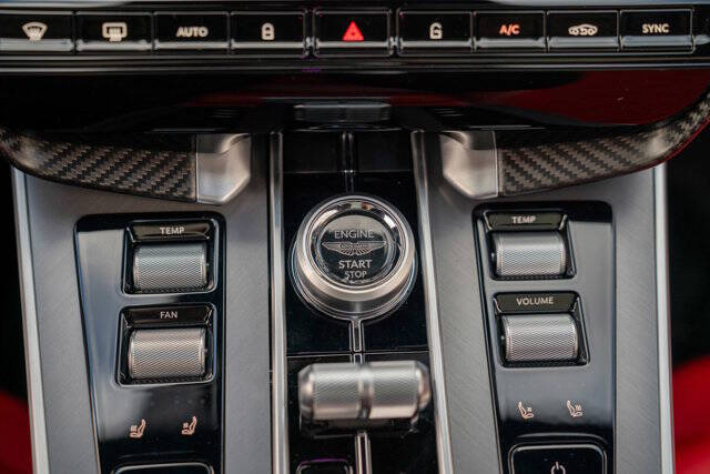 2025 Aston Martin Vanquish