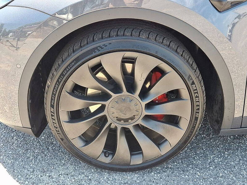2022 Tesla Model Y Performance