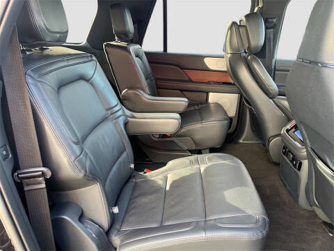 2023 Lincoln Navigator L Reserve