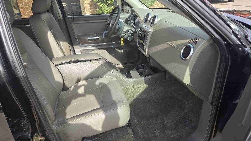 2006 Mitsubishi Raider XLS