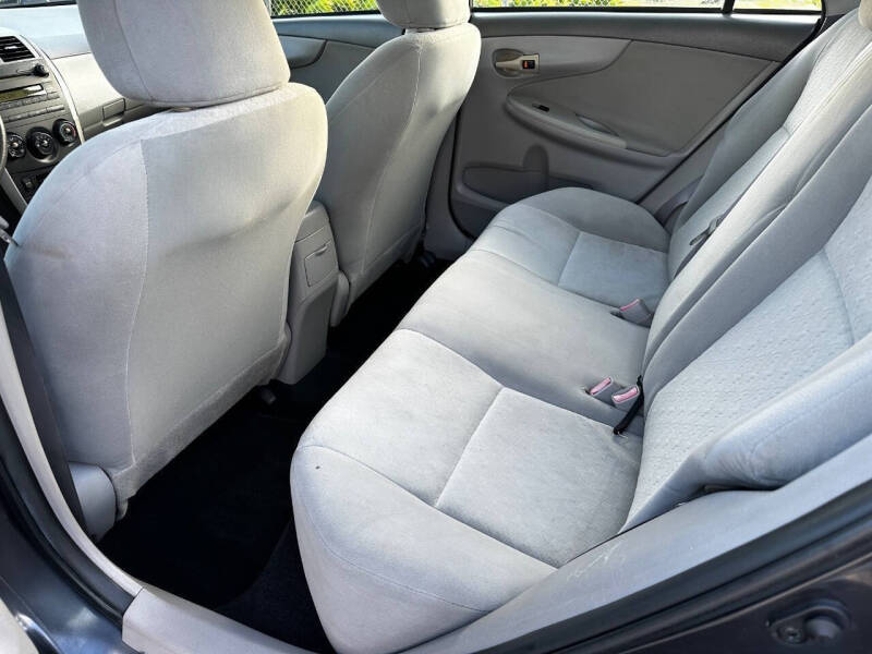 2009 Toyota Corolla LE