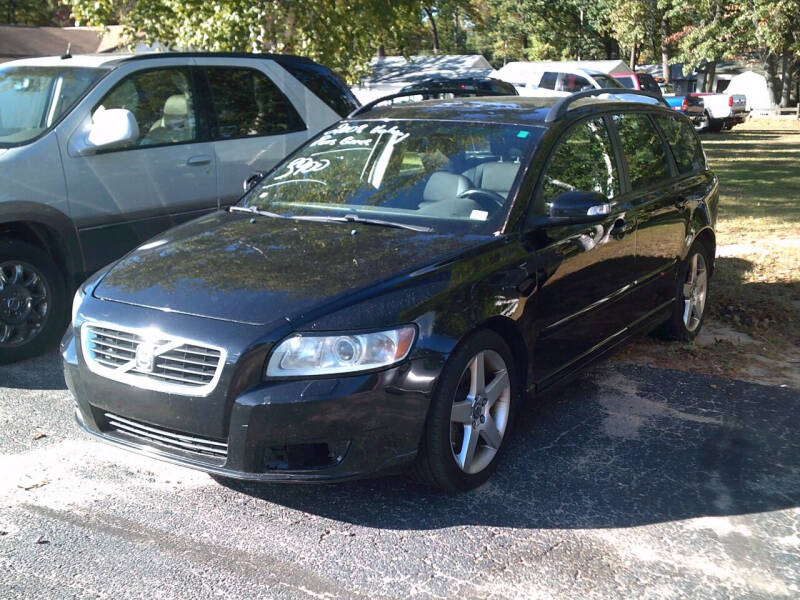 2008 Volvo V50 for sale at LAKESIDE MOTORS LLC in Houghton Lake MI