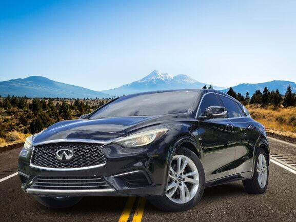 2018 INFINITI QX30 Luxury