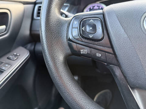 2016 Toyota Camry LE