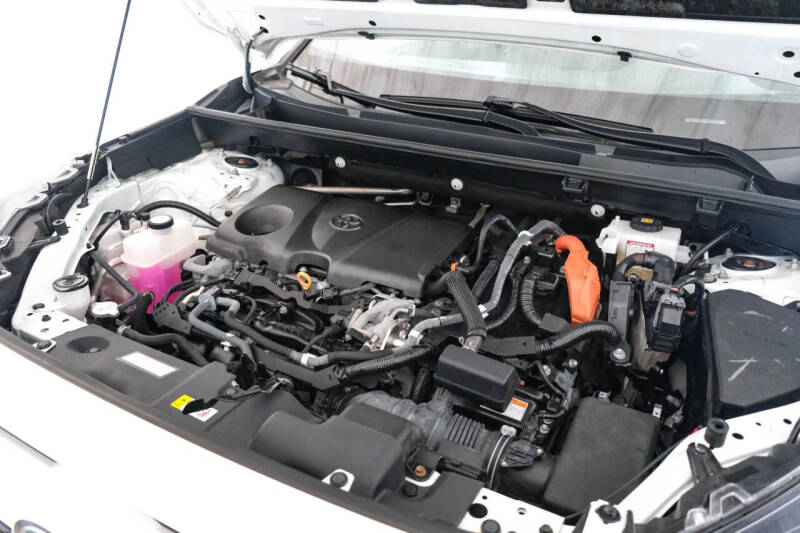 2020 Toyota RAV4 Hybrid LE