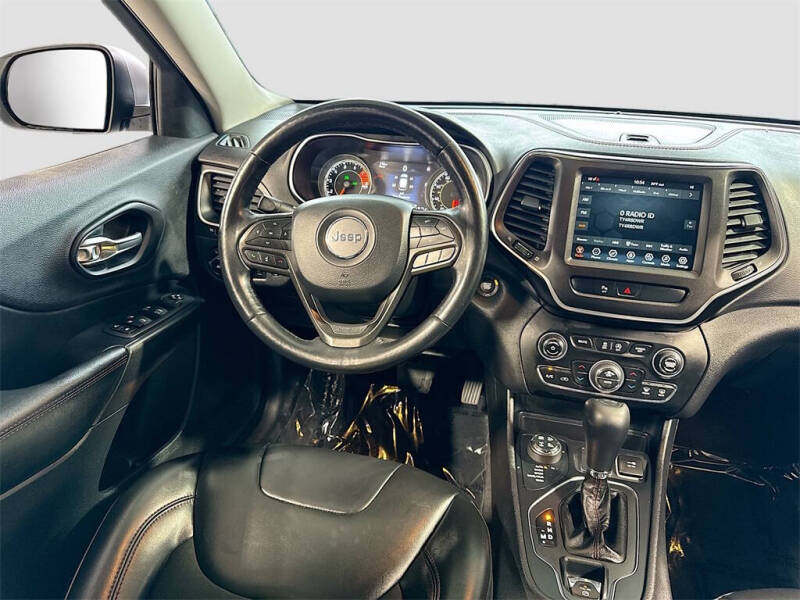 2020 Jeep Cherokee Trailhawk