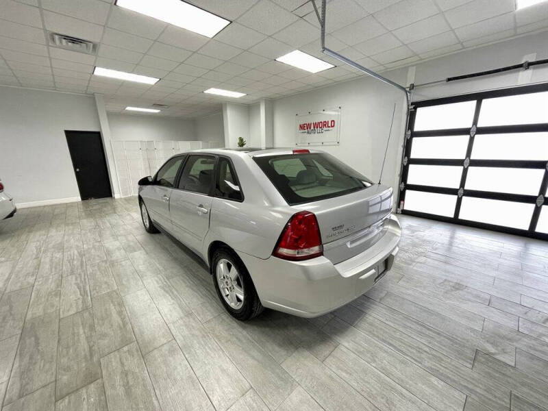 2004 Chevrolet Malibu Maxx LS