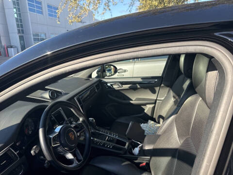 2017 Porsche Macan S