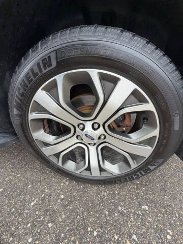 2019 Ford Explorer Platinum