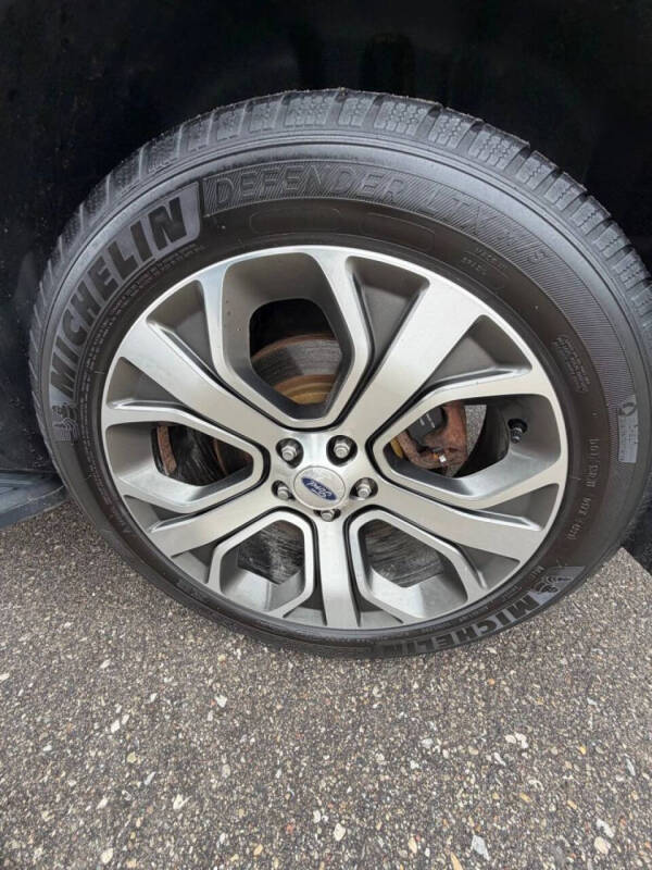 2019 Ford Explorer Platinum