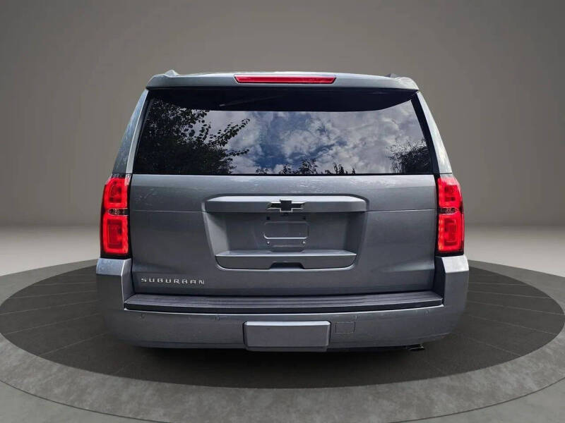 2019 Chevrolet Suburban LT