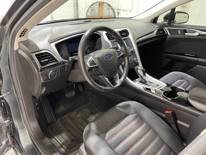 2015 Ford Fusion SE