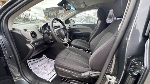 2013 Chevrolet Sonic LT Auto
