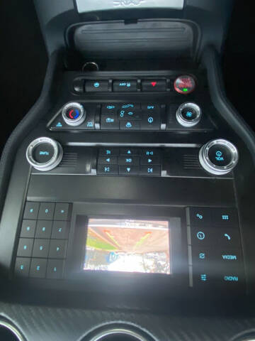 2021 Ford Mustang EcoBoost