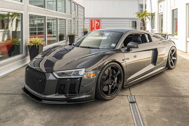 2017 Audi R8 11