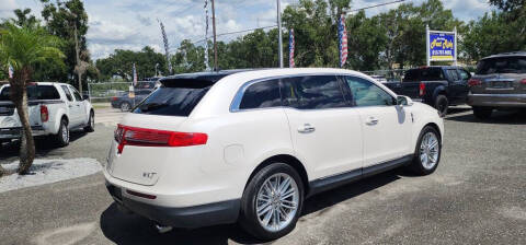 2018 Lincoln MKT Reserve