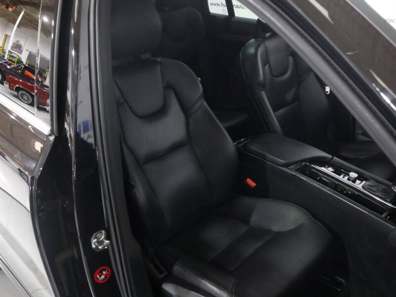 2018 Volvo XC90 T5 Momentum 7-Passenger