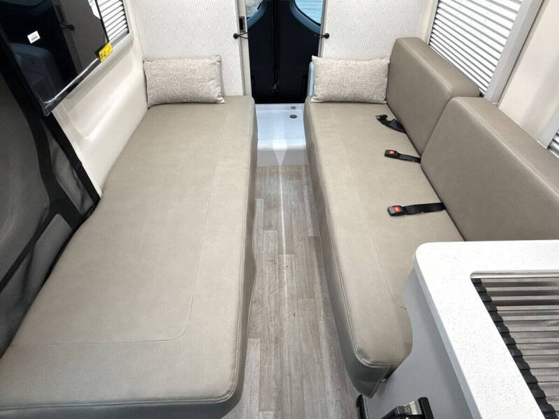 2025 Mercedes-Benz Sprinter