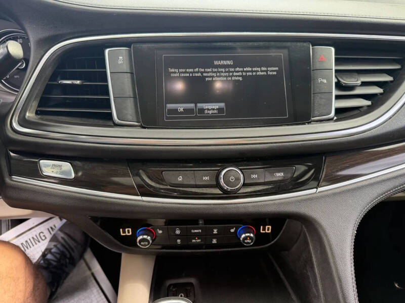 2019 Buick Enclave Essence