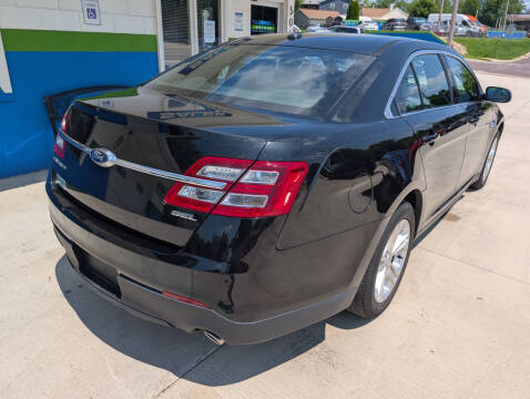 2014 Ford Taurus SEL