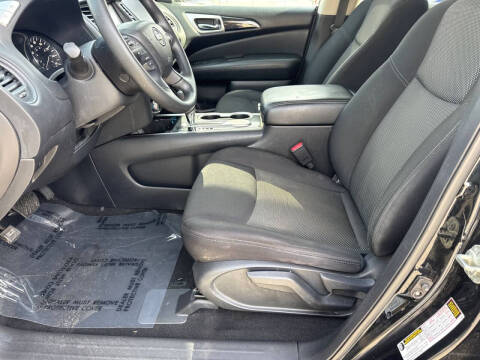 2020 Nissan Pathfinder S