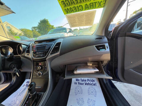 2014 Hyundai Elantra SE