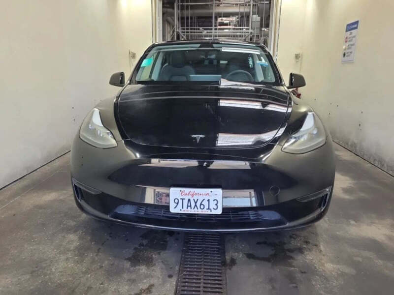 2025 Tesla Model Y Long Range